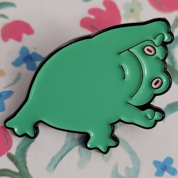 Fun Frog Enamel Pin - Picture 9 of 10
